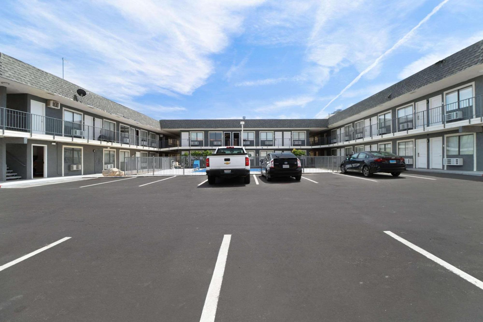 Clarion Pointe Ridgecrest Near China Lake Naval Station 外观 照片