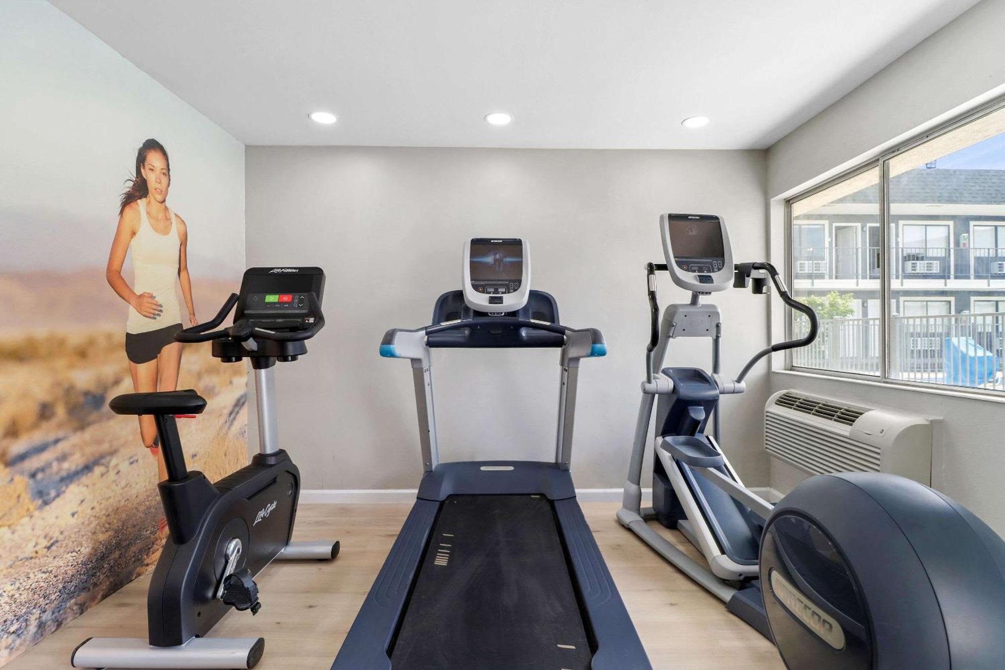 Clarion Pointe Ridgecrest Near China Lake Naval Station 外观 照片